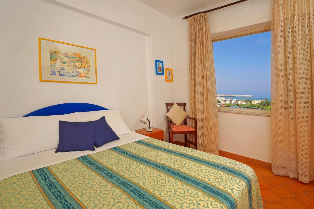Hotel Villa Mena Forio  Exterior photo