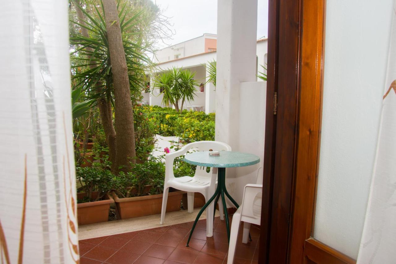 Hotel Villa Mena Forio  Exterior photo